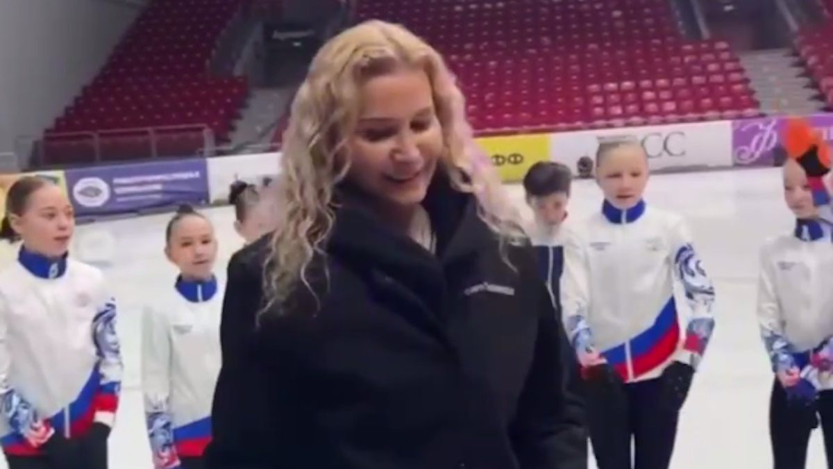 Этери Тутберидзе на мастер-классе в Челябинске. Фото: стоп-кадр видео