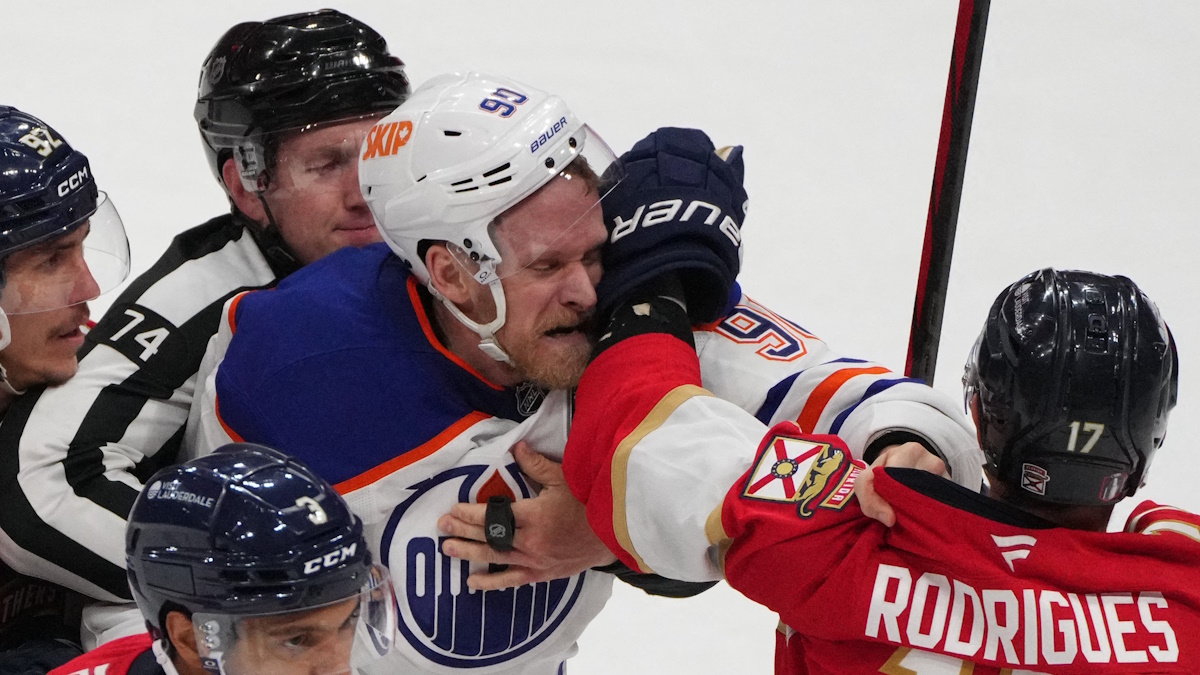 Массовая драка в финале Кубка Стэнли. Фото: REUTERS