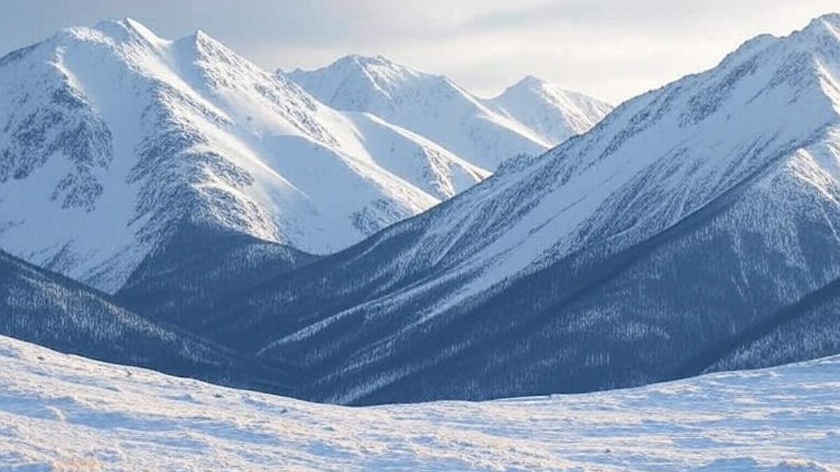 Трагедия с Натальей Наговициной произошла на Пике Победы.. Фото: ИИ